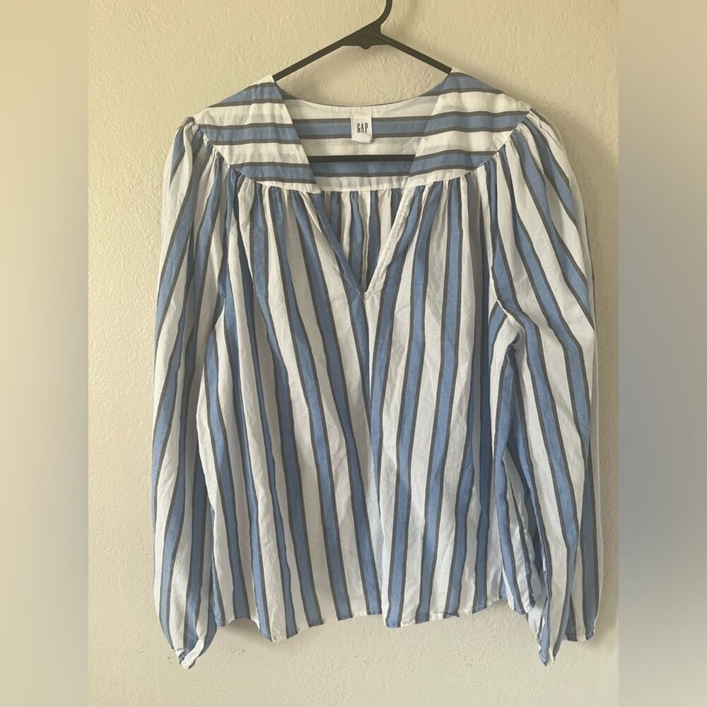 Gap blue and‎ white striped cotton blouse size Medium